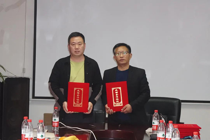 河南省商丘市杨先生达成战略合作